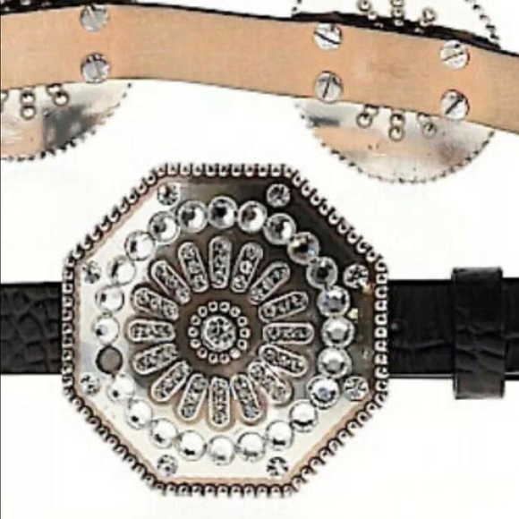 Christine Alexander Medallion w/Swarovski Crystals - Picture 2 of 13